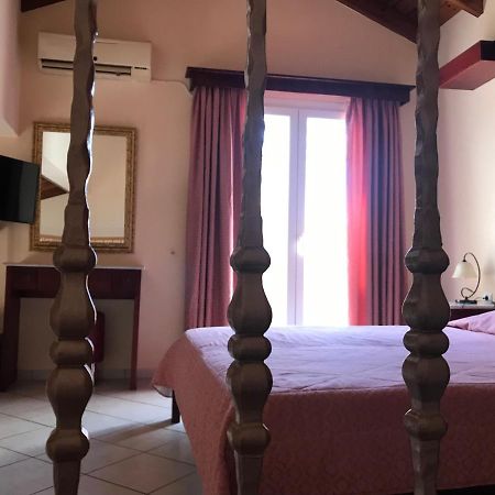 L'Eremo Luxury Apartments Roda  Extérieur photo
